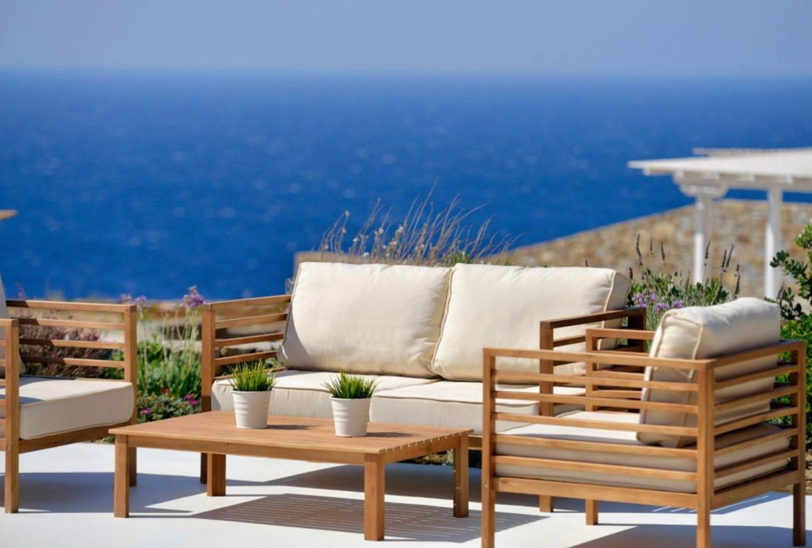 Luxury 4 bedroom holiday villa with private pool in Mykonos Greece (PV1364)