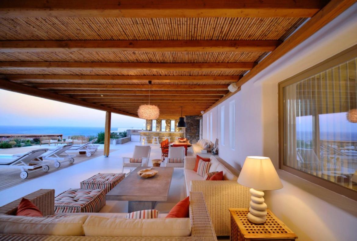 Luxury 4 bedroom holiday villa with private pool in Mykonos Greece (PV1364)