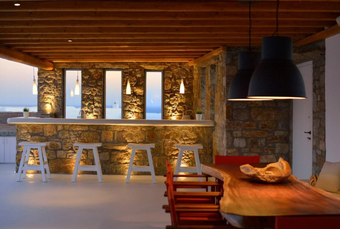 Luxury 4 bedroom holiday villa with private pool in Mykonos Greece (PV1364)