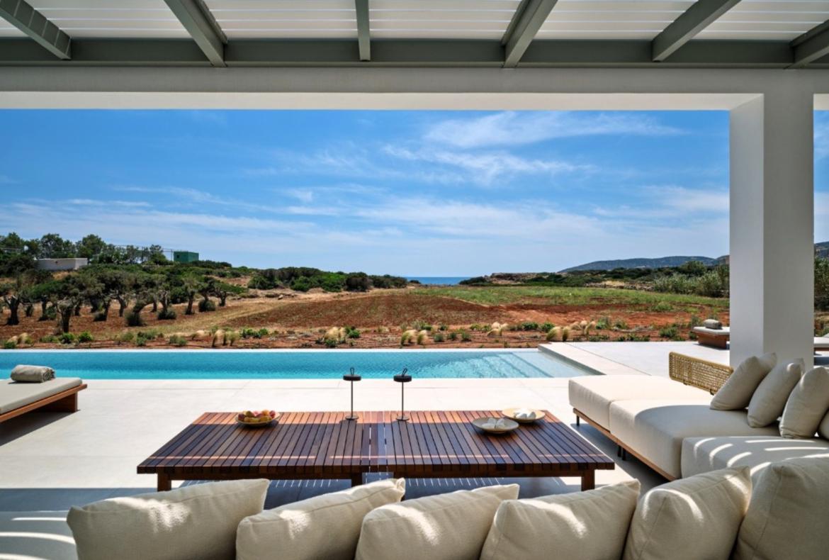 Luxury 6 bedroom holiday villa with private pool in Paros Greece (PV3002)
