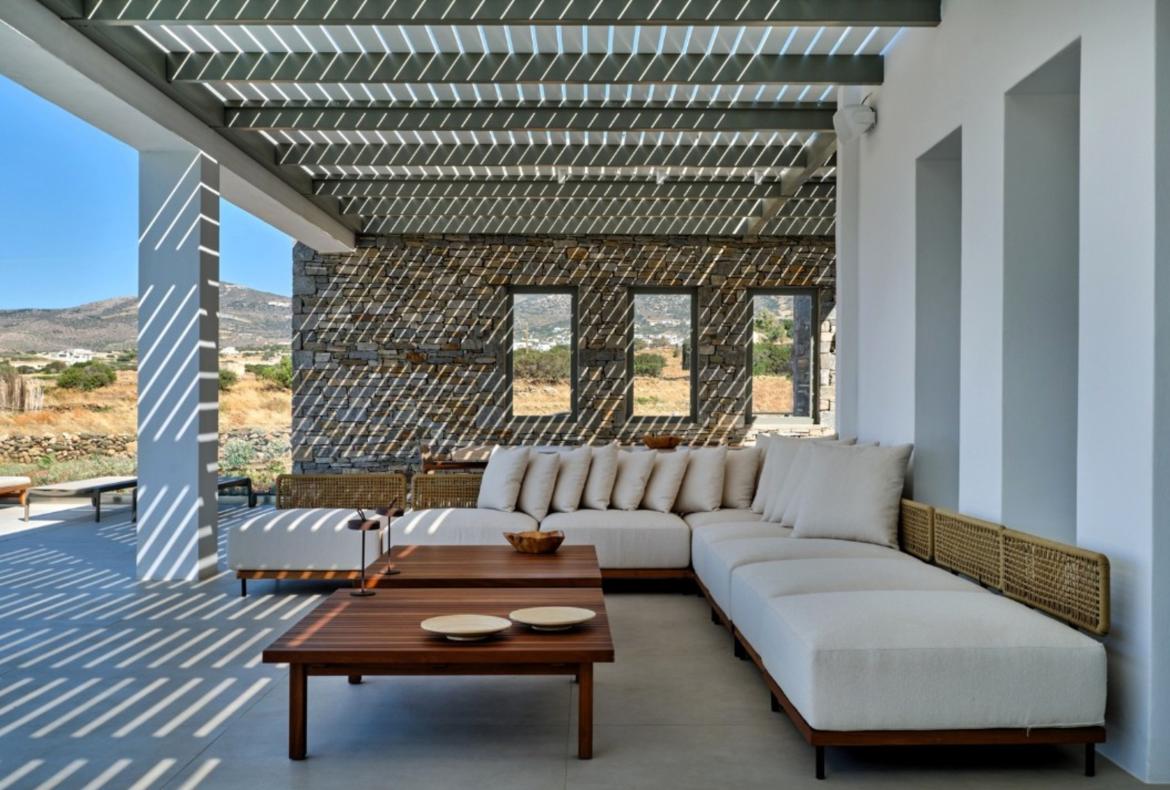 Luxury 6 bedroom holiday villa with private pool in Paros Greece (PV3002)
