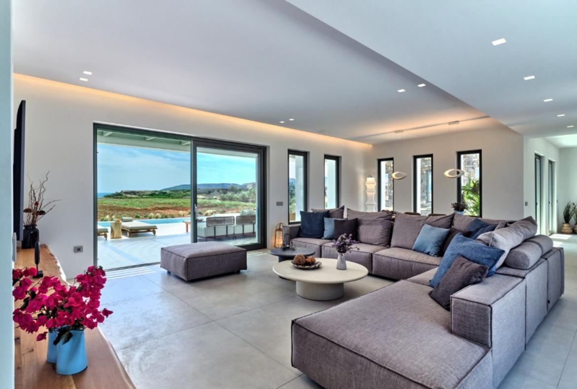 Luxury 6 bedroom holiday villa with private pool in Paros Greece (PV3002)