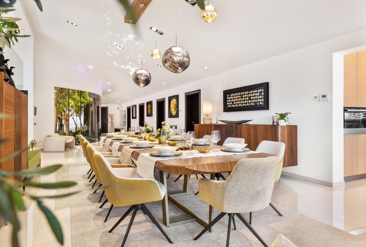 Luxury 7 bedroom holiday villa with private pool in Algarve Portugal (PV3003)