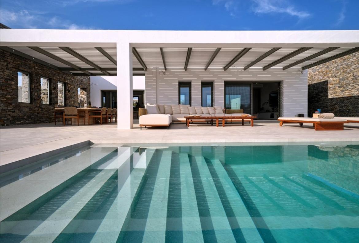 Luxury 5 bedroom holiday villa with private pool in Paros Greece (PV3002)