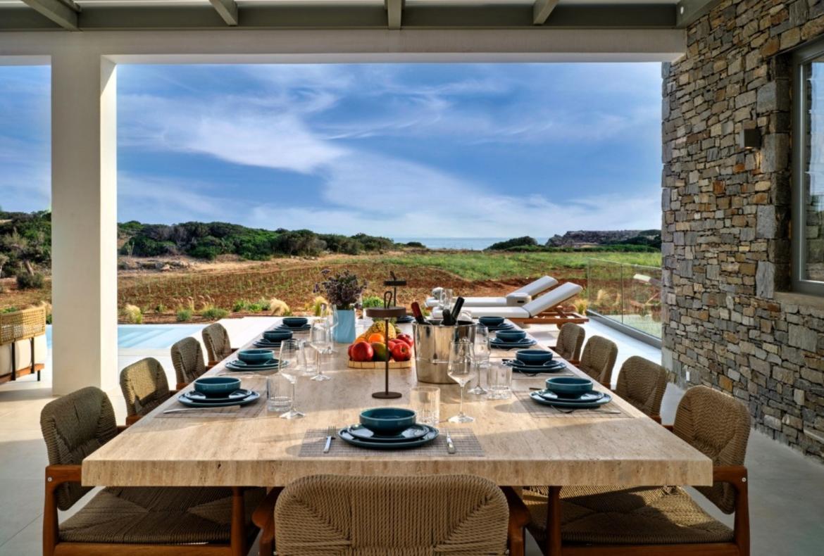 Luxury 5 bedroom holiday villa with private pool in Paros Greece (PV3002)