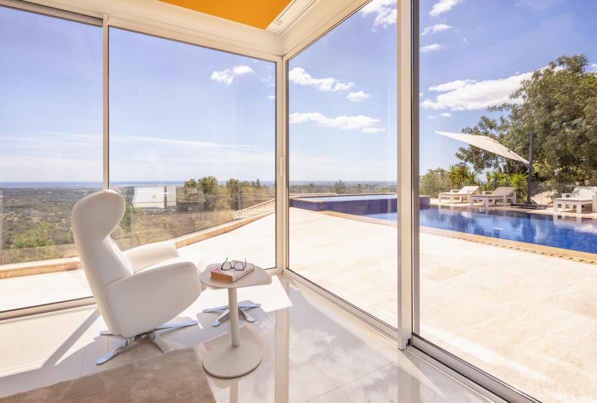 Luxury 7 bedroom holiday villa with private pool in Algarve Portugal (PV3003)