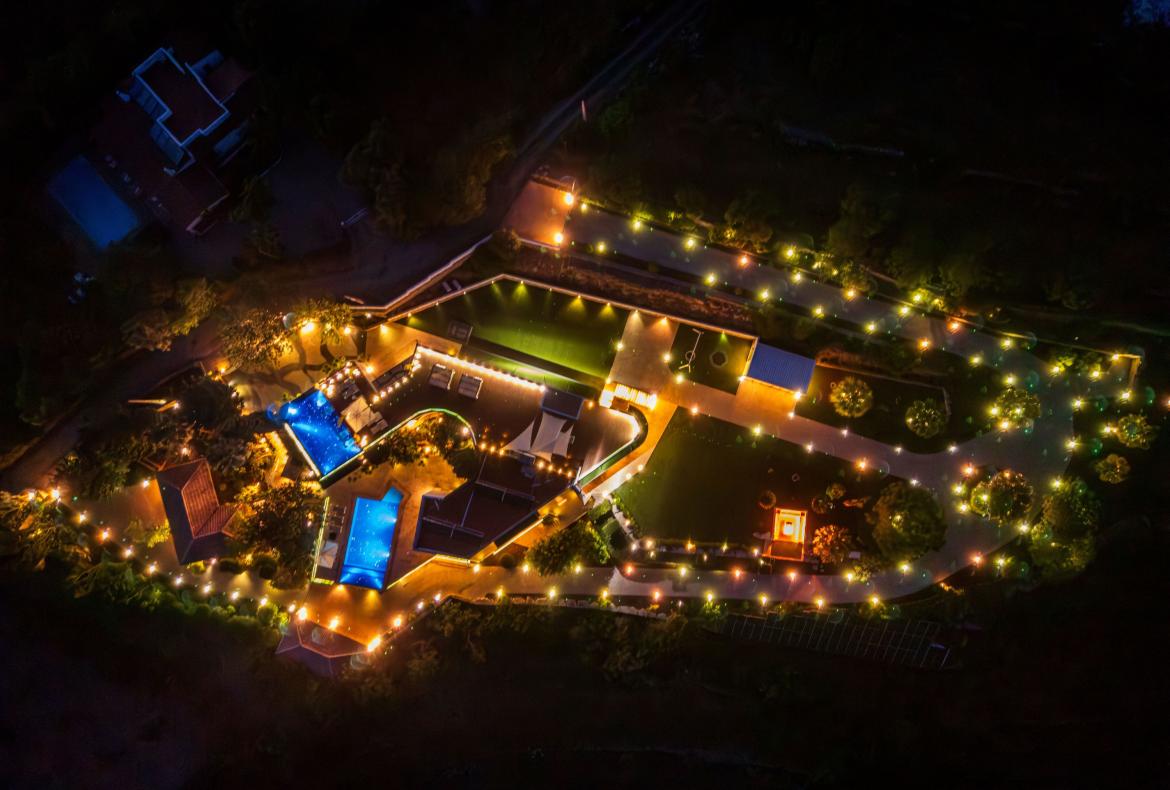 Luxury 7 bedroom holiday villa with private pool in Algarve Portugal (PV3003)