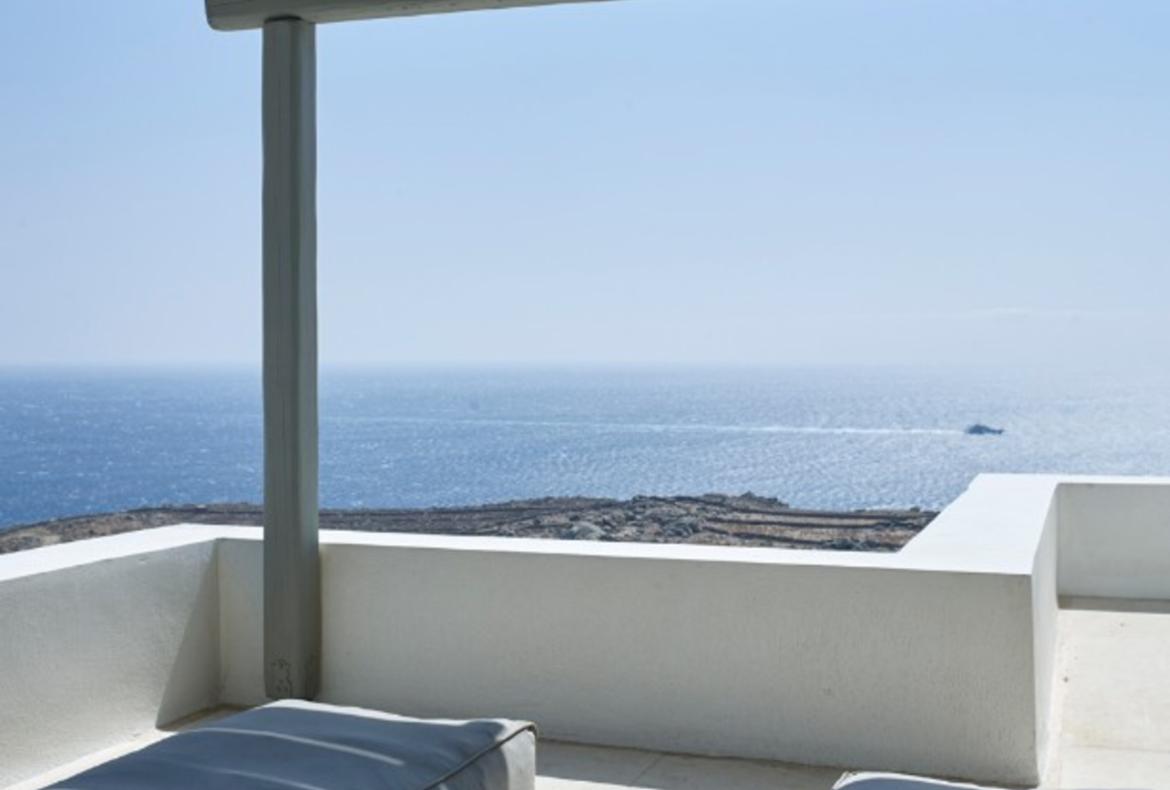 Luxury 5 bedroom holiday villa with private pool in Mykonos Greece (PV721)