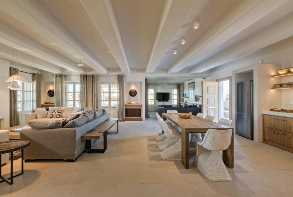 Luxury 5 bedroom holiday villa with private pool in Mykonos Greece (PV823)