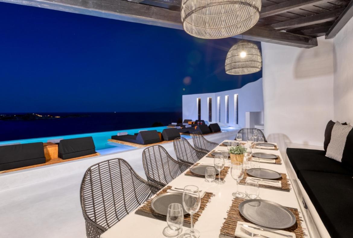 Luxury 5 bedroom holiday villa with private pool in Mykonos Greece (PV1349)