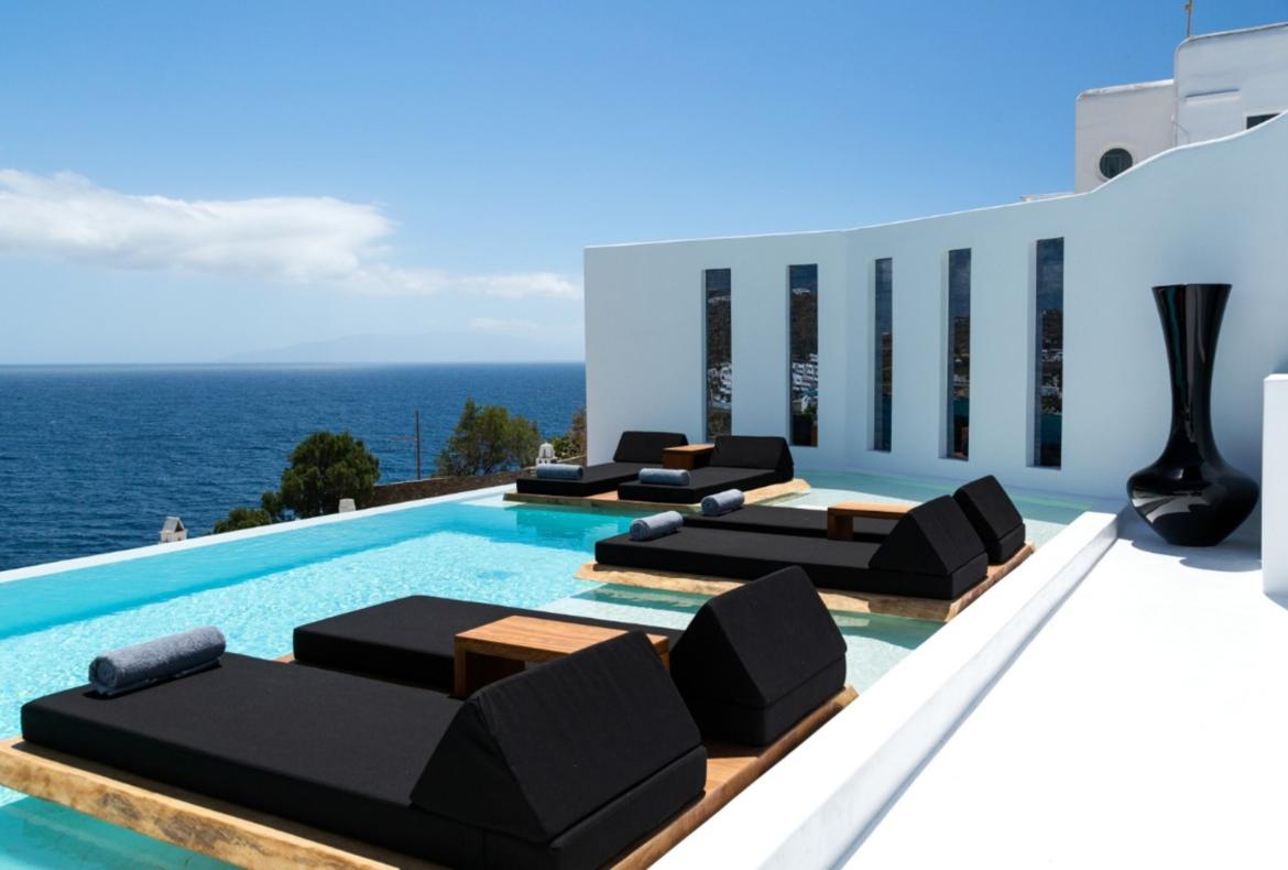Luxury 5 bedroom holiday villa with private pool in Mykonos Greece (PV1349)