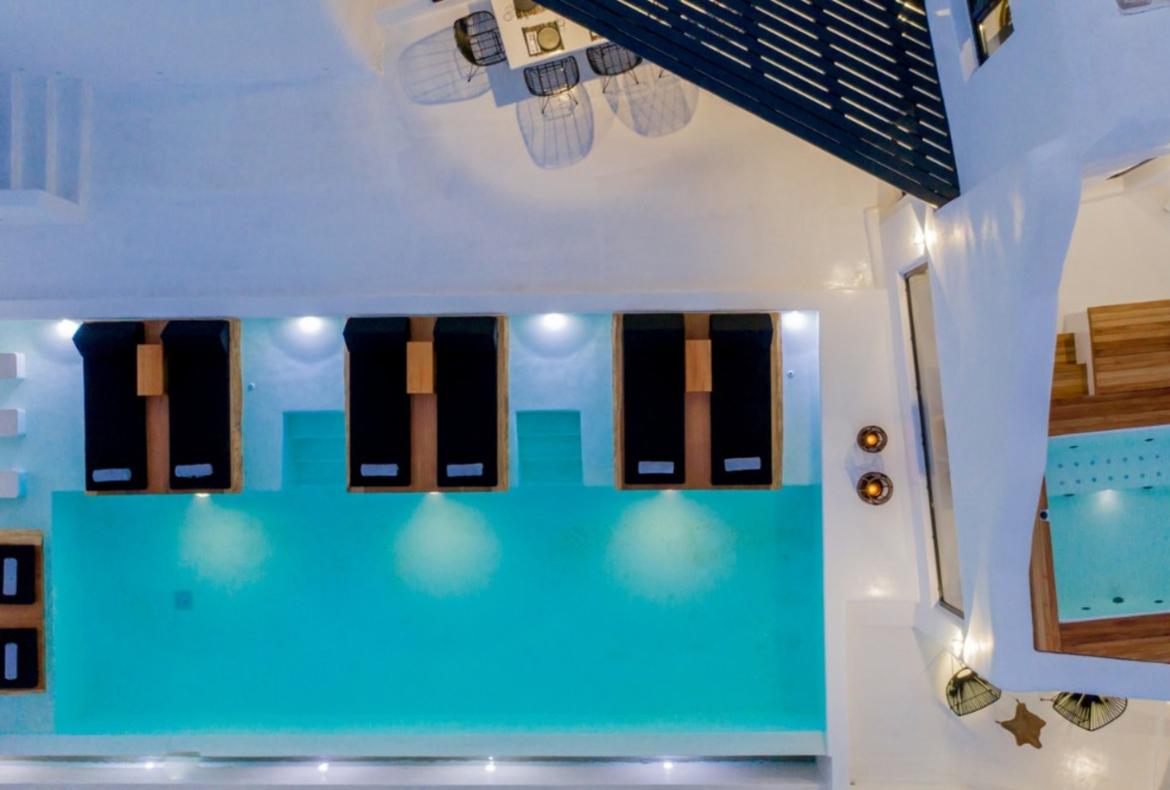 Luxury 5 bedroom holiday villa with private pool in Mykonos Greece (PV1349)