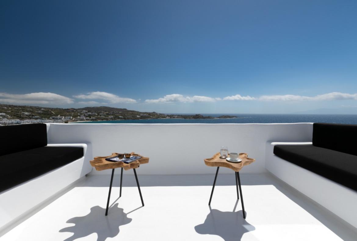Luxury 5 bedroom holiday villa with private pool in Mykonos Greece (PV1349)