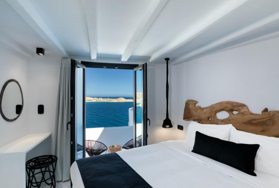 Luxury 5 bedroom holiday villa with private pool in Mykonos Greece (PV1349)