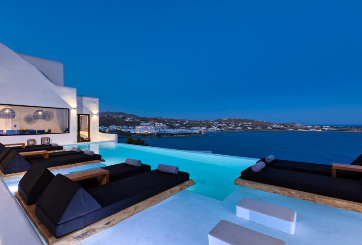 Luxury 5 bedroom holiday villa with private pool in Mykonos Greece (PV1349)