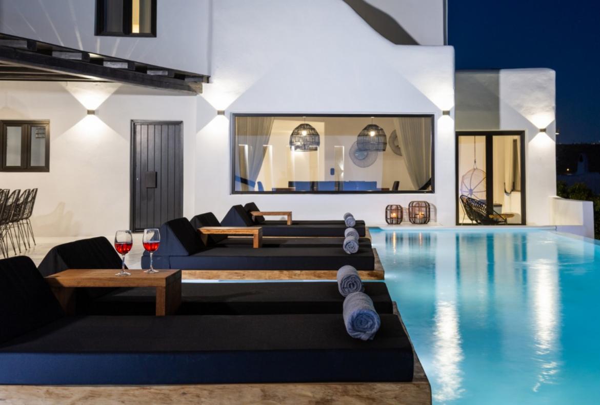 Luxury 5 bedroom holiday villa with private pool in Mykonos Greece (PV1349)