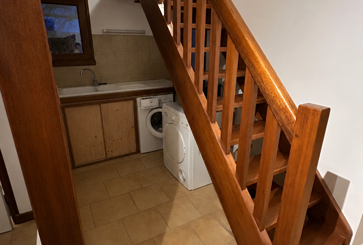 Villa in Charming Périgord Village. Heatable Pool and Garden. 3 bedrooms to sleep 6 (BERG101)