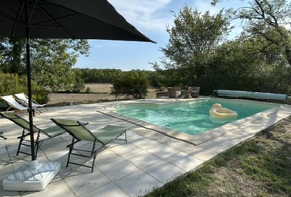 Villa in Charming Périgord Village. Heatable Pool and Garden. 3 bedrooms to sleep 6 (BERG101)