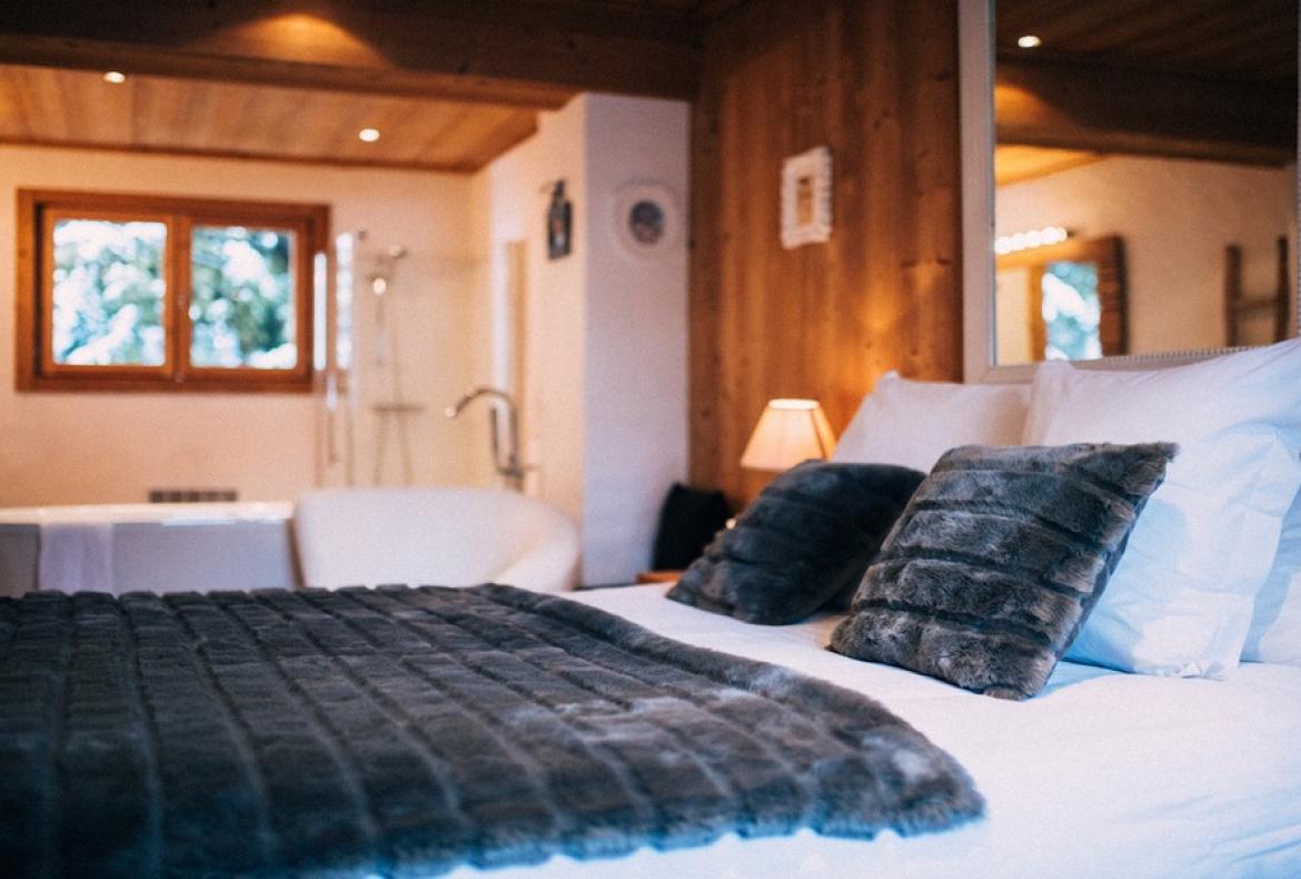 Luxury Chalet for 10 people in Megève. 3 minutes from ski lifts. (MEGE103GN)