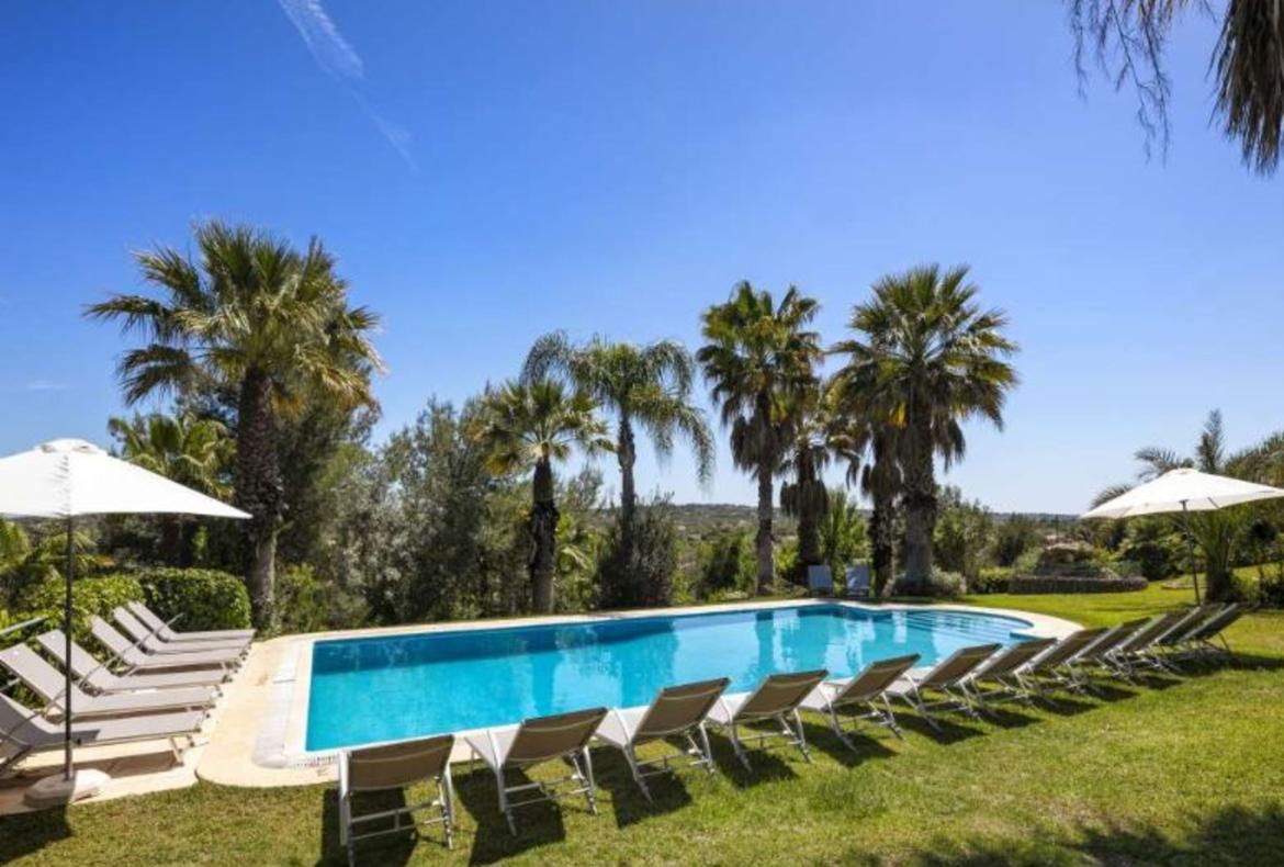 Luxury 9 bedroom holiday villa with private pool in Sagres Portugal (PV983-2)