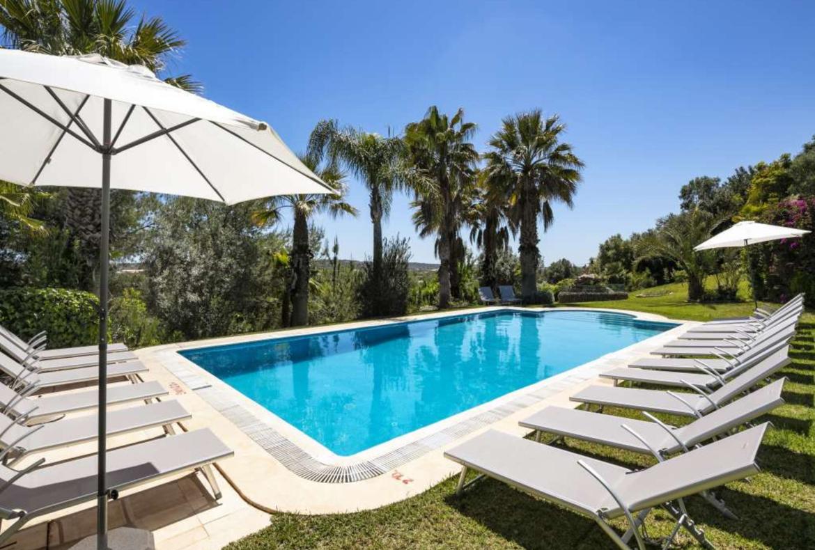 Luxury 9 bedroom holiday villa with private pool in Sagres Portugal (PV983-2)