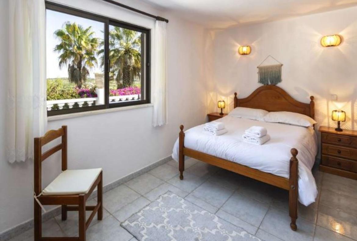 Luxury 9 bedroom holiday villa with private pool in Sagres Portugal (PV983-2)
