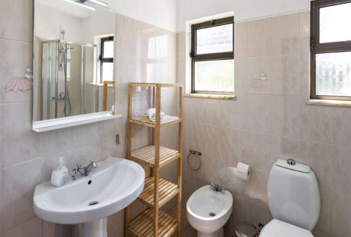 Luxury 9 bedroom holiday villa with private pool in Sagres Portugal (PV983-2)