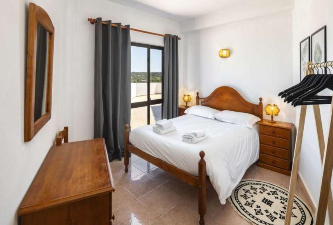 Luxury 9 bedroom holiday villa with private pool in Sagres Portugal (PV983-2)