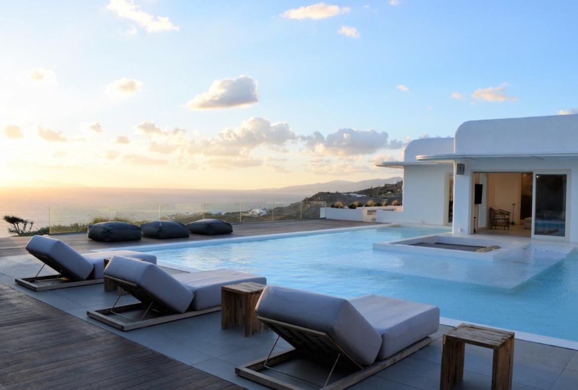 Luxury 8 bedroom holiday villa with private pool in Mykonos Greece (PV997-2)