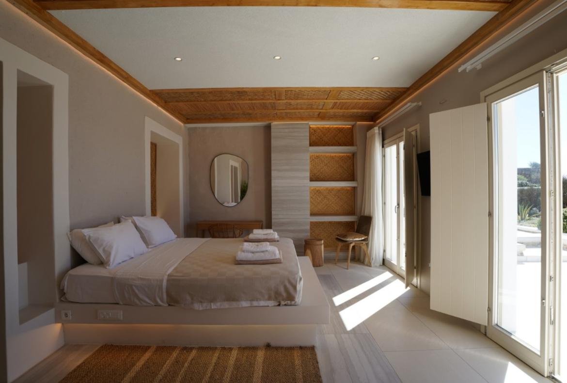 Luxury 8 bedroom holiday villa with private pool in Mykonos Greece (PV997-2)