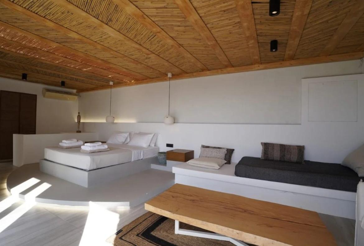 Luxury 8 bedroom holiday villa with private pool in Mykonos Greece (PV997-2)