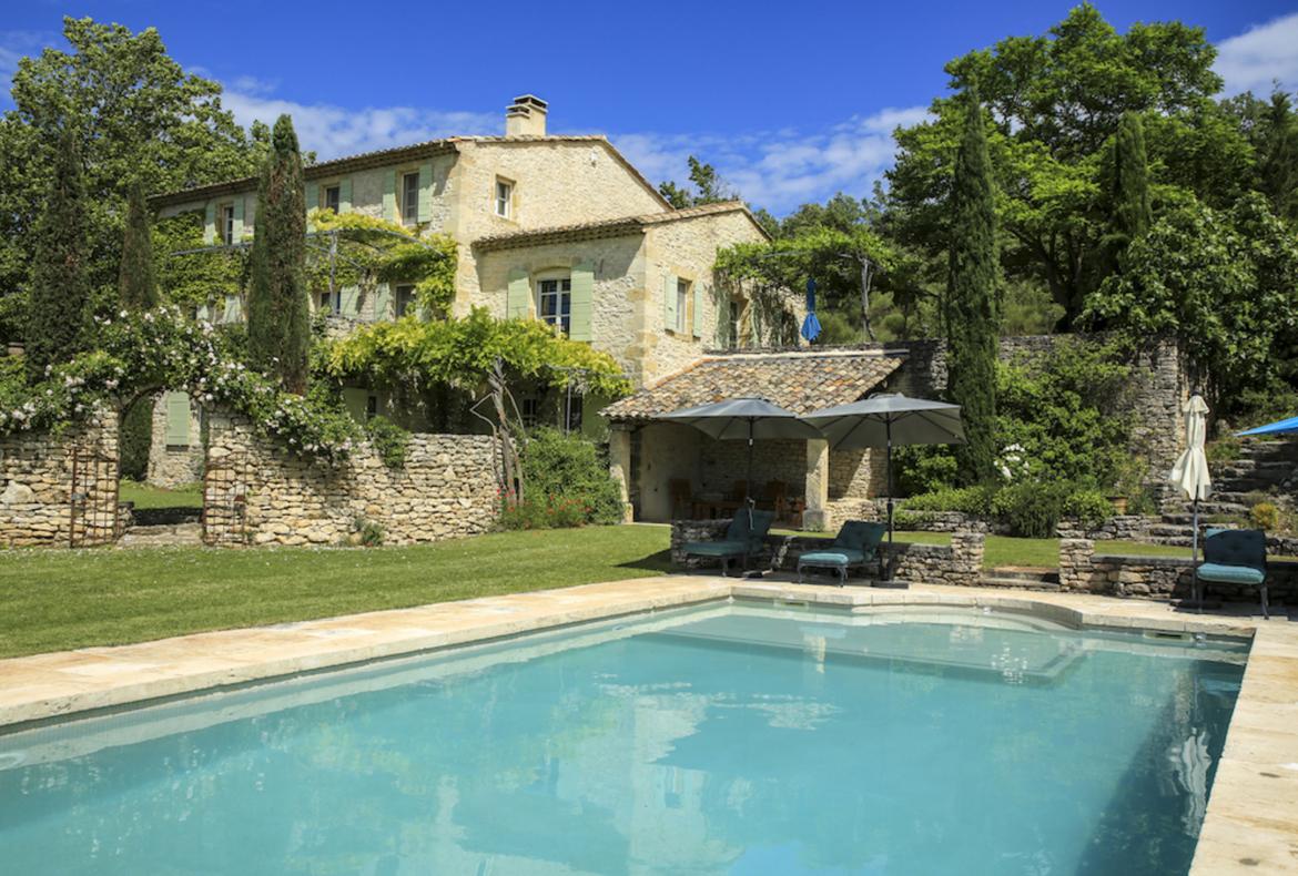Luxury 6 bedroom holiday villa with private pool in Provence France (PV1599-2)