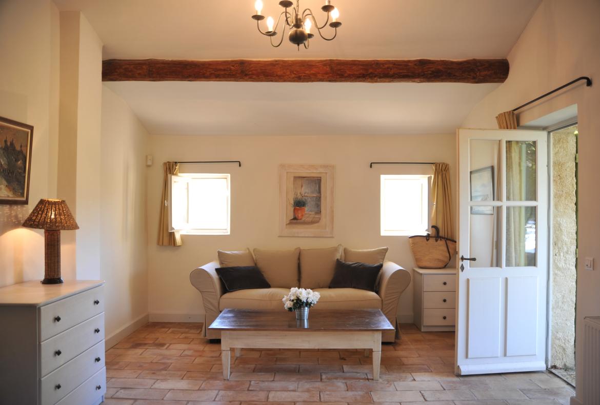 Luxury 6 bedroom holiday villa with private pool in Provence France (PV1599-2)