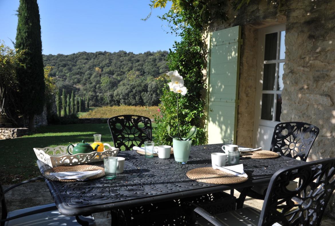 Luxury 6 bedroom holiday villa with private pool in Provence France (PV1599-2)