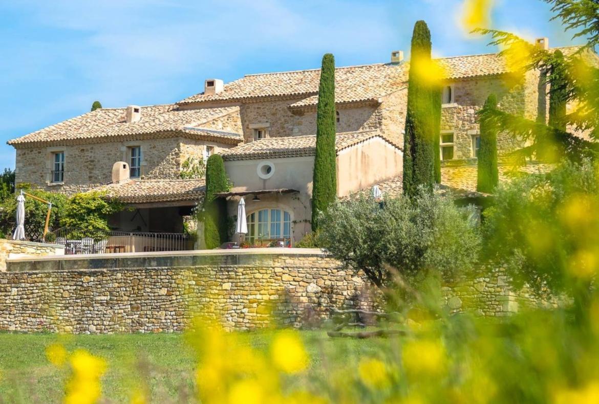 Luxury 7 bedroom holiday villa with private pool in Provence France (PV1640-2)