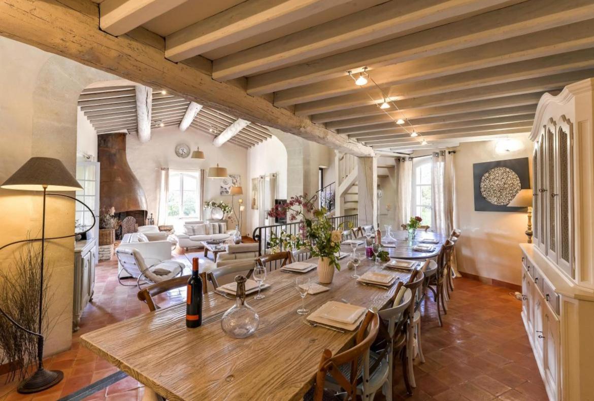 Luxury 8 bedroom holiday villa with private pool in Provence France (PV1836-2)