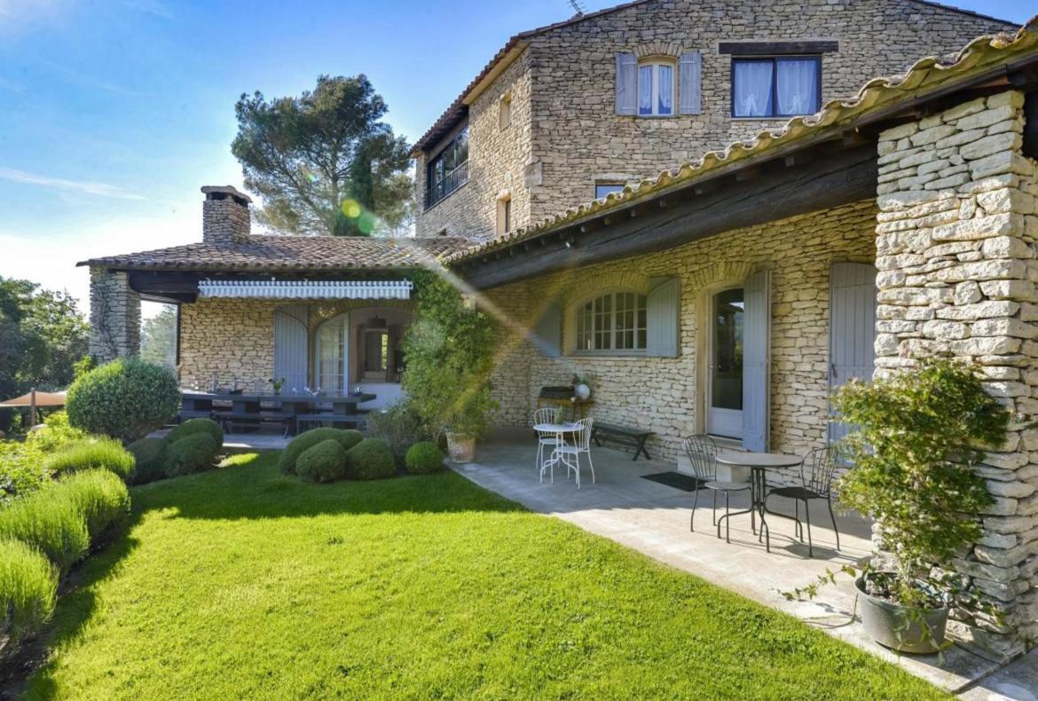 Luxury 8 bedroom holiday villa with private pool in Provence France (PV1836-2)