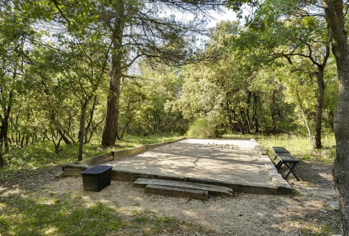 Luxury 8 bedroom holiday villa with private pool in Provence France (PV1836-2)