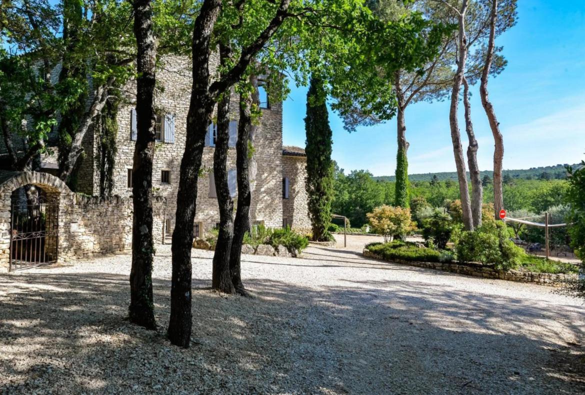 Luxury 8 bedroom holiday villa with private pool in Provence France (PV1836-2)