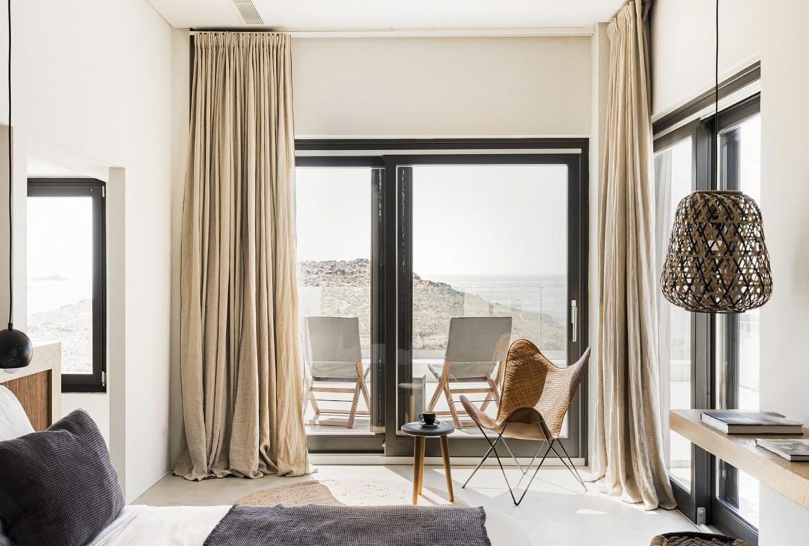 Luxury 6 bedroom holiday villa with private pool in Mykonos Greece (PV1852-2)