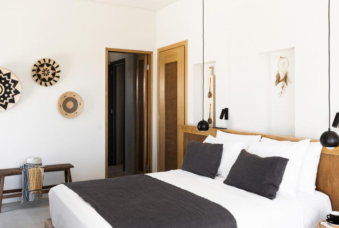 Luxury 6 bedroom holiday villa with private pool in Mykonos Greece (PV1852-2)