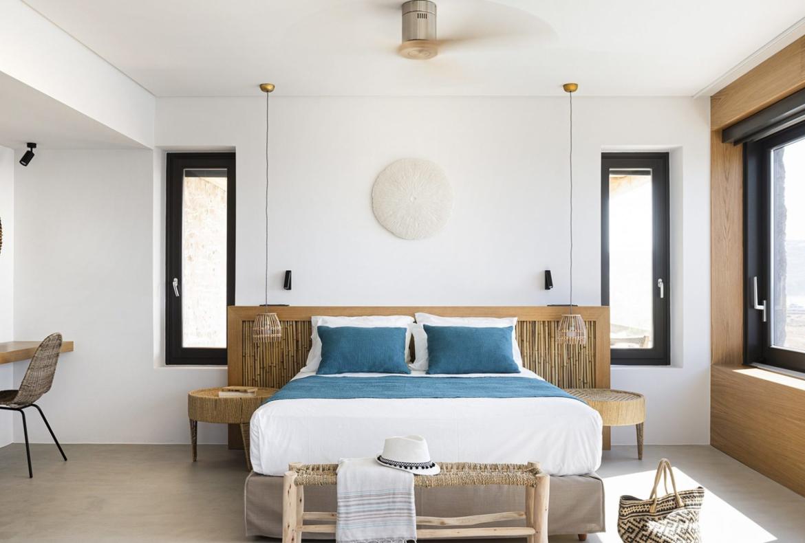 Luxury 6 bedroom holiday villa with private pool in Mykonos Greece (PV1852-2)