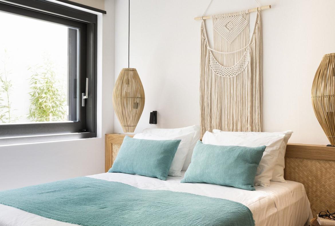 Luxury 6 bedroom holiday villa with private pool in Mykonos Greece (PV1852-2)