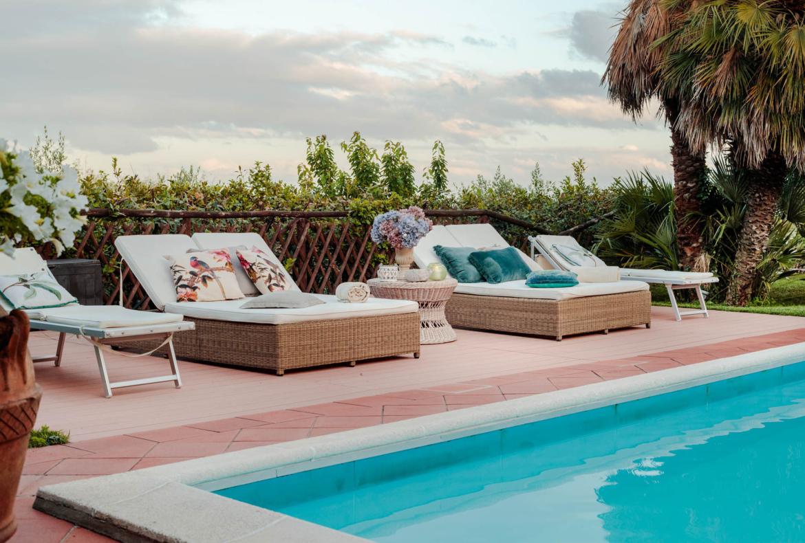 Luxury 4 bedroom holiday villa with private pool in Tuscany Italy (PV1869-2)
