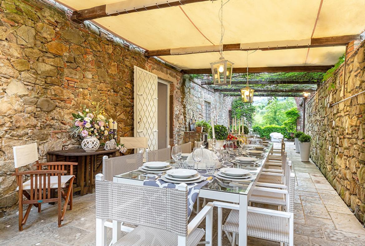 Luxury 7 bedroom holiday villa with private pool in Tuscany Italy (PV1534-2)