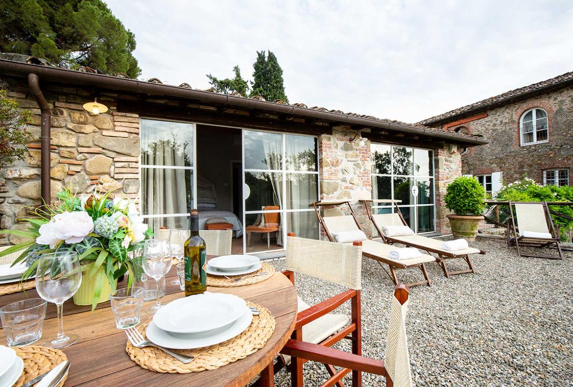 Luxury 7 bedroom holiday villa with private pool in Tuscany Italy (PV1534-2)