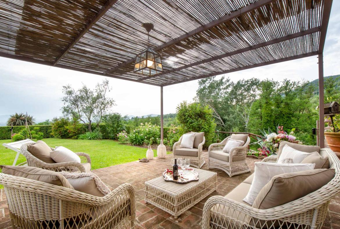 Luxury 7 bedroom holiday villa with private pool in Tuscany Italy (PV1534-2)