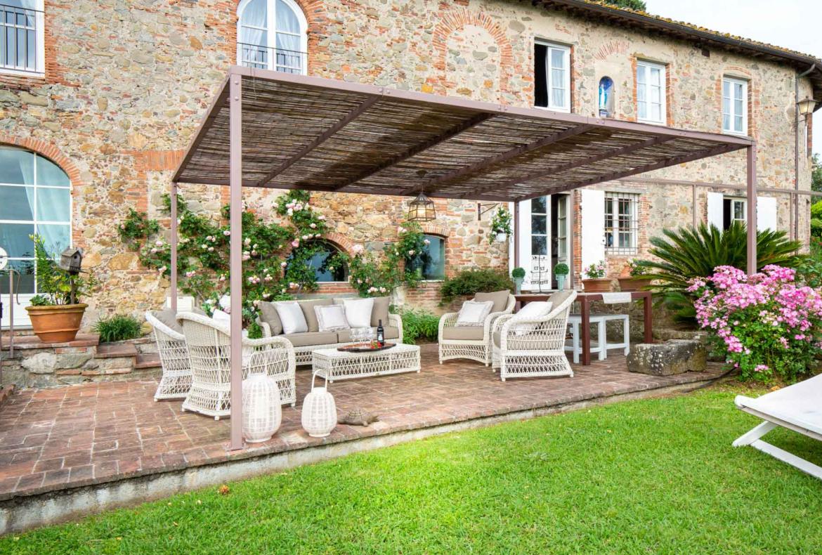 Luxury 7 bedroom holiday villa with private pool in Tuscany Italy (PV1534-2)