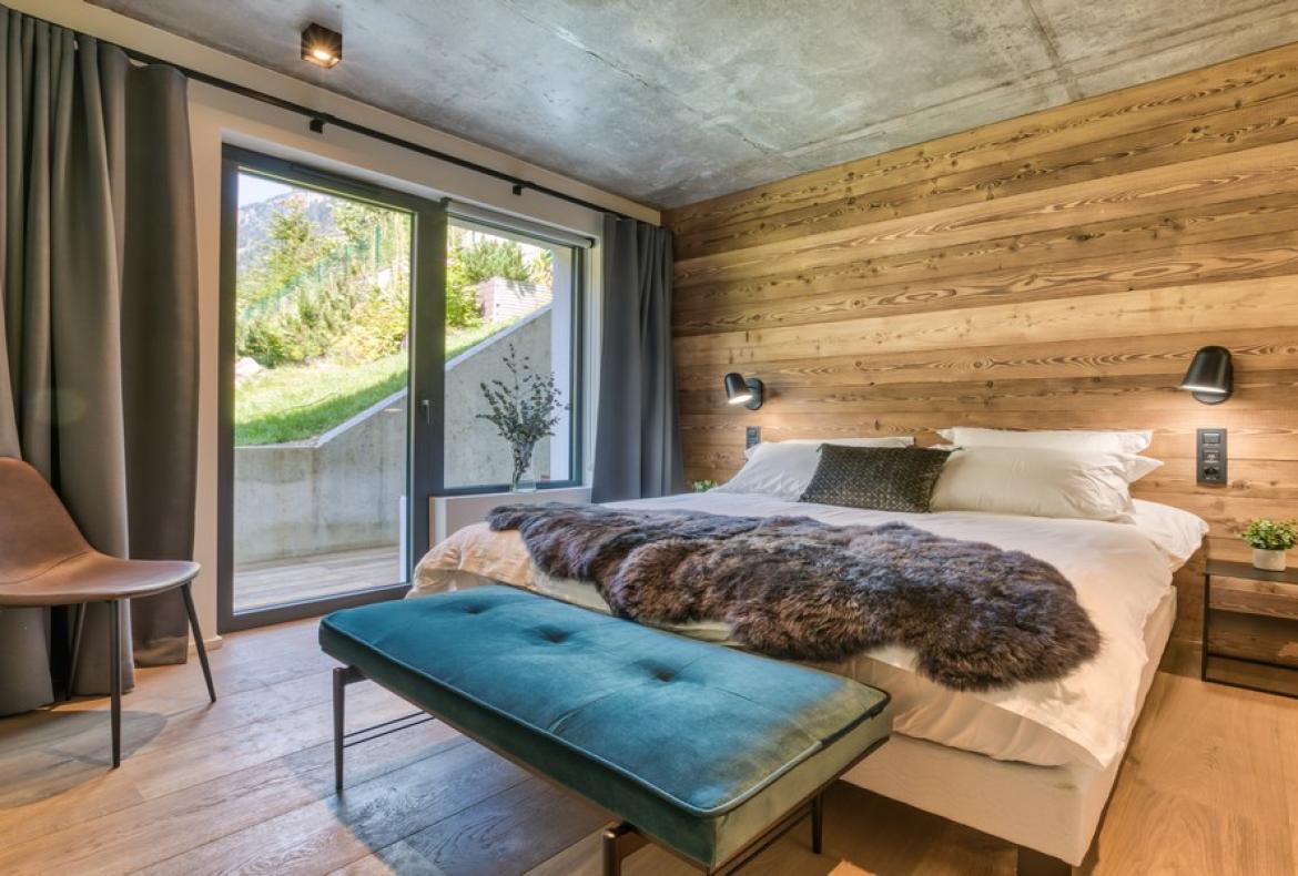 Contemporary Alpine Retreat with Panoramic Mont Blanc Views & Outdoor Jacuzzi (CHAMX101GN)