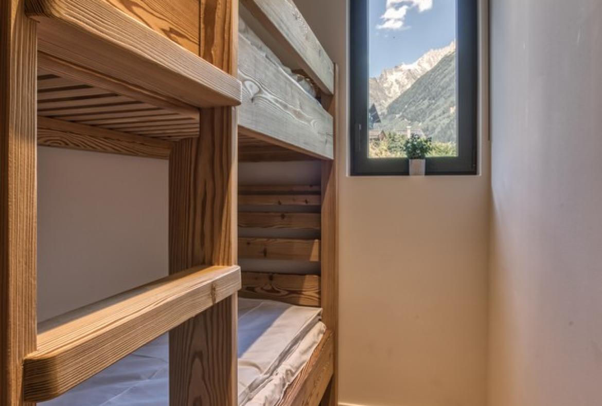 Cosy Nordic hideaway with Jacuzzi and Mont Blanc views. (CHAMX102)